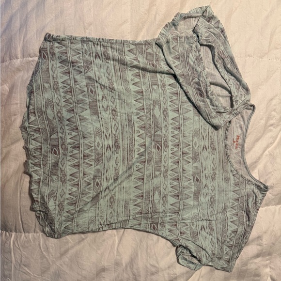 Mudd Geometric Mint Green Short Sleeve Top - Picture 1 of 1